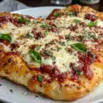 heart-shaped pizza Margherita - featured image