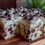 cookies and cream sheet cake - featured image